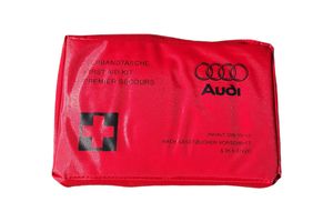 Audi A8 S8 D3 4E Apteczka pierwszej pomocy 4E0860282A