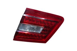 Mercedes-Benz E W212 Lampy tylnej klapy bagażnika A2128201064