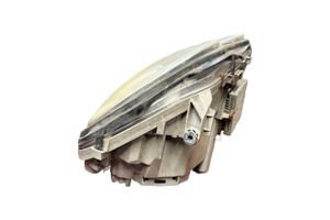 Mercedes-Benz C W203 Lampa przednia A2038260291