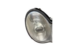 Mercedes-Benz C W203 Phare frontale A2038260291