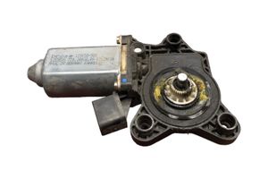 Mercedes-Benz C W203 Motorino alzacristalli della portiera anteriore 77430030