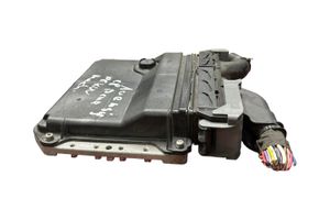 Toyota Avensis T270 Calculateur moteur ECU 8966105C00