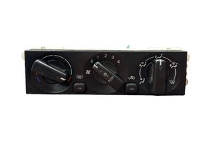 Mitsubishi Pajero Panel klimatyzacji E32PB393