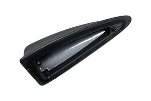 BMW 5 E60 E61 Stogo (GPS) antenos dangtelis 8045301