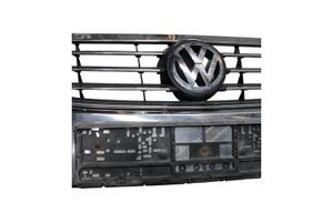 Volkswagen Touran I Etupuskurin ylempi jäähdytinsäleikkö 1T0853651GM