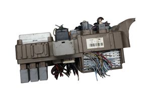 Toyota Corolla E120 E130 Module de fusibles 8264102050