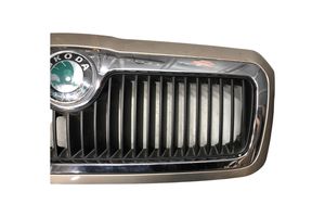 Skoda Octavia Mk1 (1U) Grille calandre supérieure de pare-chocs avant 1U0853651E