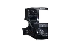 Mitsubishi Outlander Radion/GPS-laitteen pääyksikön kehys 8002B294