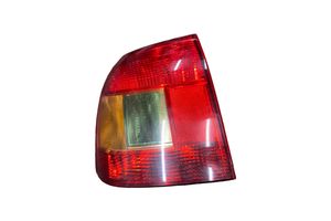 Toyota Corolla E120 E130 Lampa tylna E110459