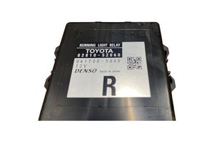 Toyota Yaris Lukturu relejs 8281052060