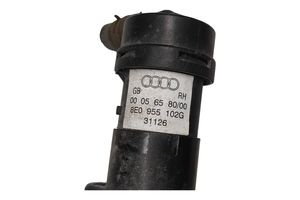 Audi A4 S4 B6 8E 8H Dysza spryskiwacza lampy przedniej 8E0955102G