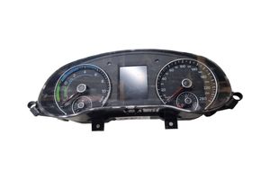 Volkswagen Jetta VI Speedometer (instrument cluster) 5C6920882