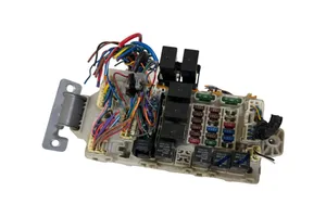 Mitsubishi Grandis Fuse module MR587655