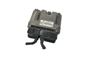 Volkswagen Golf V Calculateur moteur ECU 03G906021KG