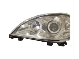 Mercedes-Benz ML W163 Lampa przednia 22315500