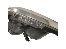 Mercedes-Benz ML W163 Lampa przednia 22315500