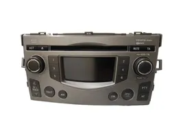 Toyota Verso-S Panel / Radioodtwarzacz CD/DVD/GPS 861200F060