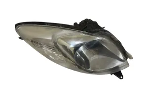 Toyota Yaris Lampa przednia 811500D120