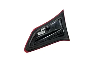 Citroen C4 II Lampy tylnej klapy bagażnika 967215588001