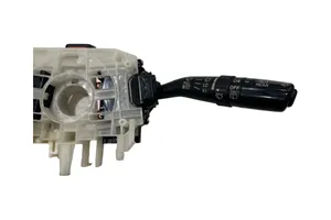 Subaru Impreza II Leva/interruttore dell’indicatore di direzione e tergicristallo 83111FE440