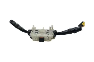 Subaru Impreza II Leva/interruttore dell’indicatore di direzione e tergicristallo 83111FE440