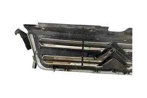 Citroen Jumper Front bumper upper radiator grill 1304699070