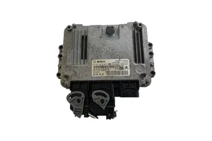 Peugeot Partner Calculateur moteur ECU 9664843780