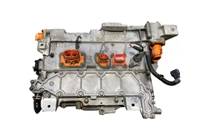 Nissan Leaf I (ZE0) Convertisseur / inversion de tension inverseur 038158