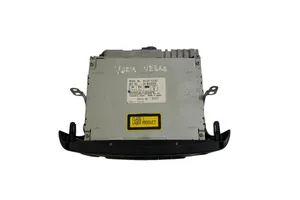 Toyota Yaris Verso Radio / CD/DVD atskaņotājs / navigācija 8612052030