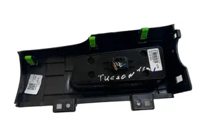 Hyundai Tucson TL Otros interruptores/perillas/selectores 93710D7320TRY