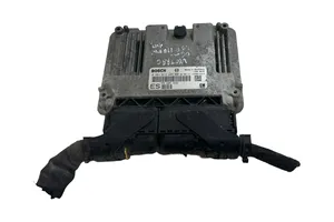 Opel Vectra C Engine control unit/module 55205632