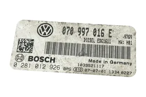 Volkswagen Touareg I Engine control unit/module 070997016E