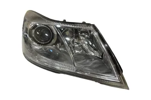 Skoda Octavia Mk2 (1Z) Lampa przednia 7L6941329B