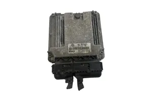 Volkswagen Golf V Calculateur moteur ECU 03G906016B