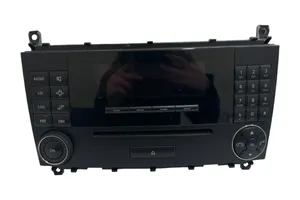 Mercedes-Benz C W203 Radio/CD/DVD/GPS-pääyksikkö A2038273842