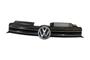 Volkswagen Golf VI Etupuskurin ylempi jäähdytinsäleikkö ENT358475
