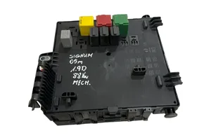 Opel Signum Module de fusibles 13189928