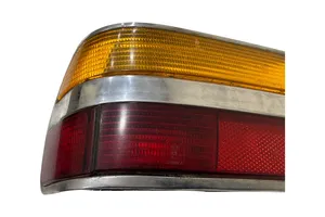 BMW 5 E28 Lampa tylna 53321R7