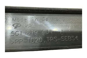 Volkswagen Golf VII Wiper trim 5G1819404A