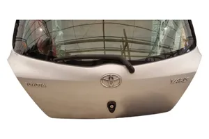 Toyota Yaris Takaluukun/tavaratilan kansi 