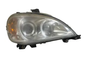 Mercedes-Benz ML W163 Lampa przednia 22315600