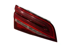 Audi A3 S3 8V Lampy tylnej klapy bagażnika 8V4945093C