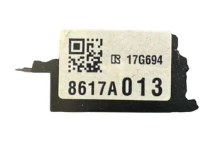 Mitsubishi ASX Interruptor/palanca de limpiador de luz de giro 8617A013
