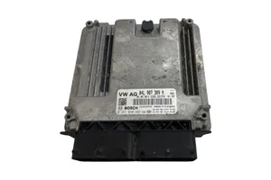 Volkswagen PASSAT B8 Sterownik / Moduł ECU 04L907309M