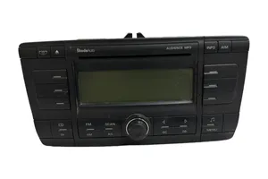 Skoda Octavia Mk2 (1Z) Panel / Radioodtwarzacz CD/DVD/GPS 1Z0035156D