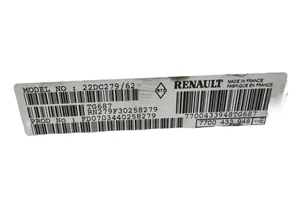 Renault Trafic II (X83) Radio/CD/DVD/GPS-pääyksikkö 22DC27962