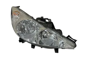 Peugeot 207 Lampa przednia 89900879