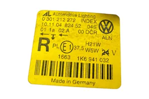 Volkswagen Golf V Lampa przednia 0301212272