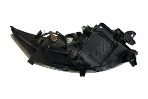 Toyota Auris 150 Lampa przednia 8115002460