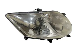 Toyota Auris 150 Faro/fanale 8111002470